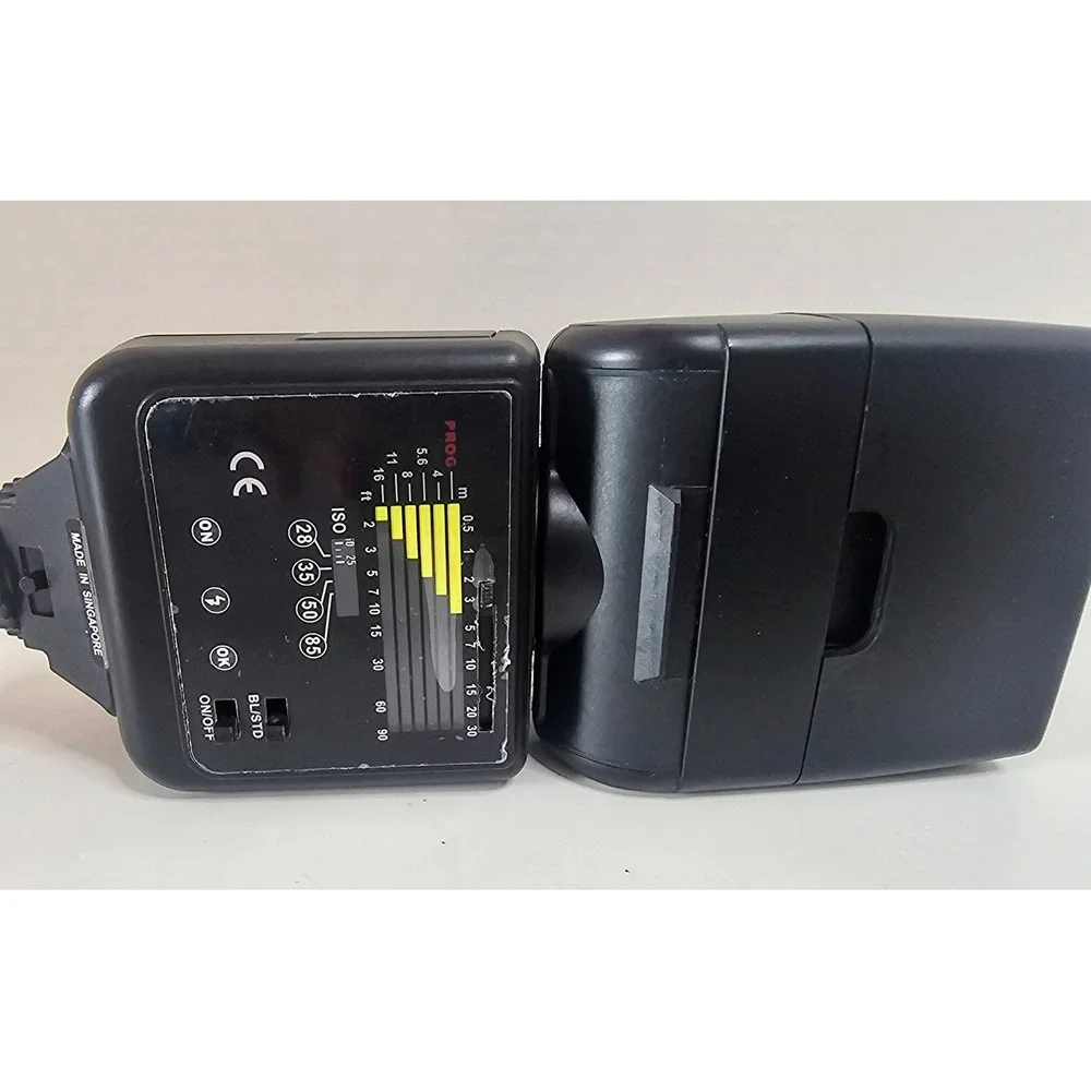 Bower Auto Focus SFD35N Camera Flash Speedlight‎ For Nikon Cameras UNTESTED